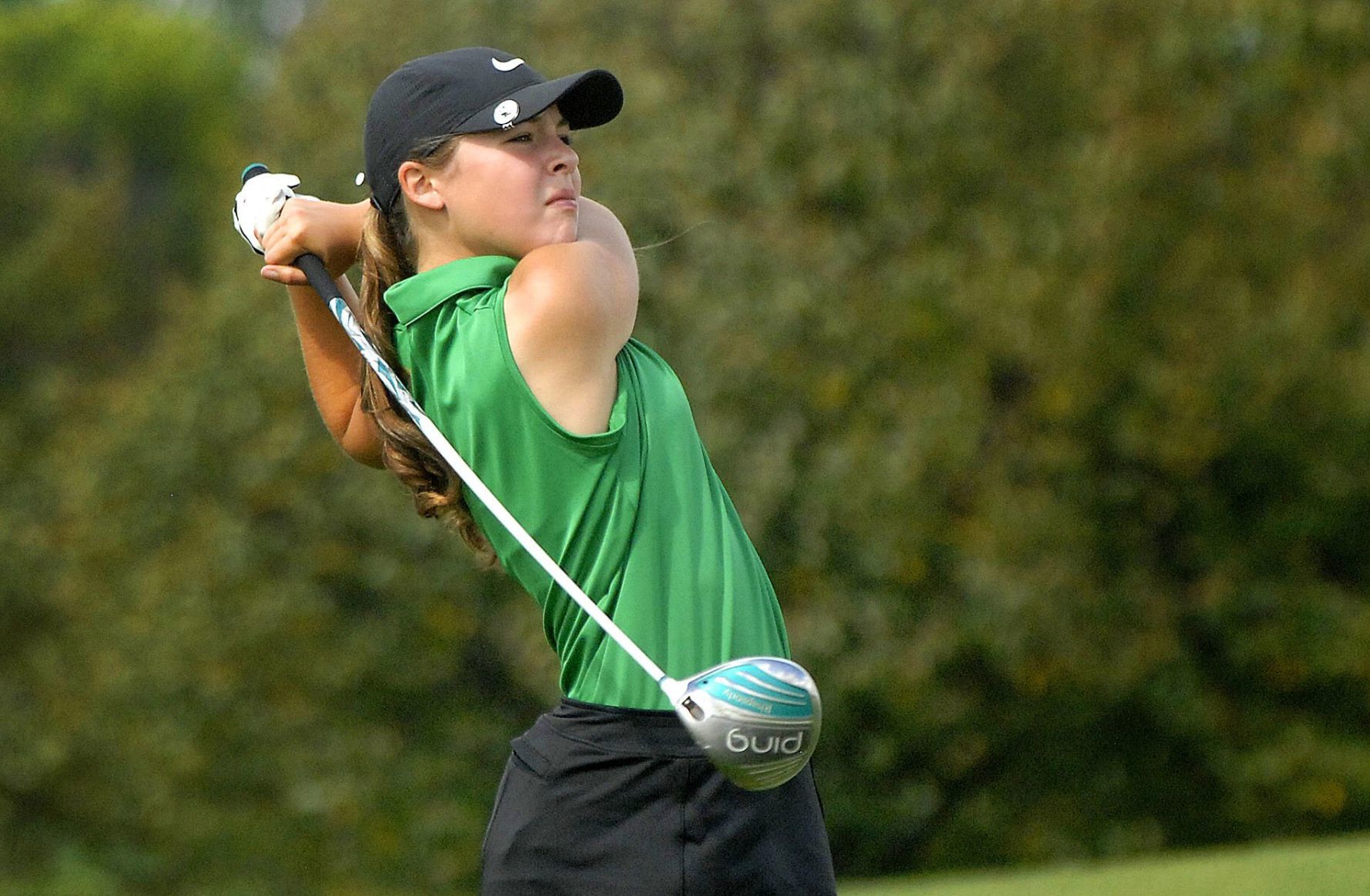 100418-blm-spt-4girlsgolf